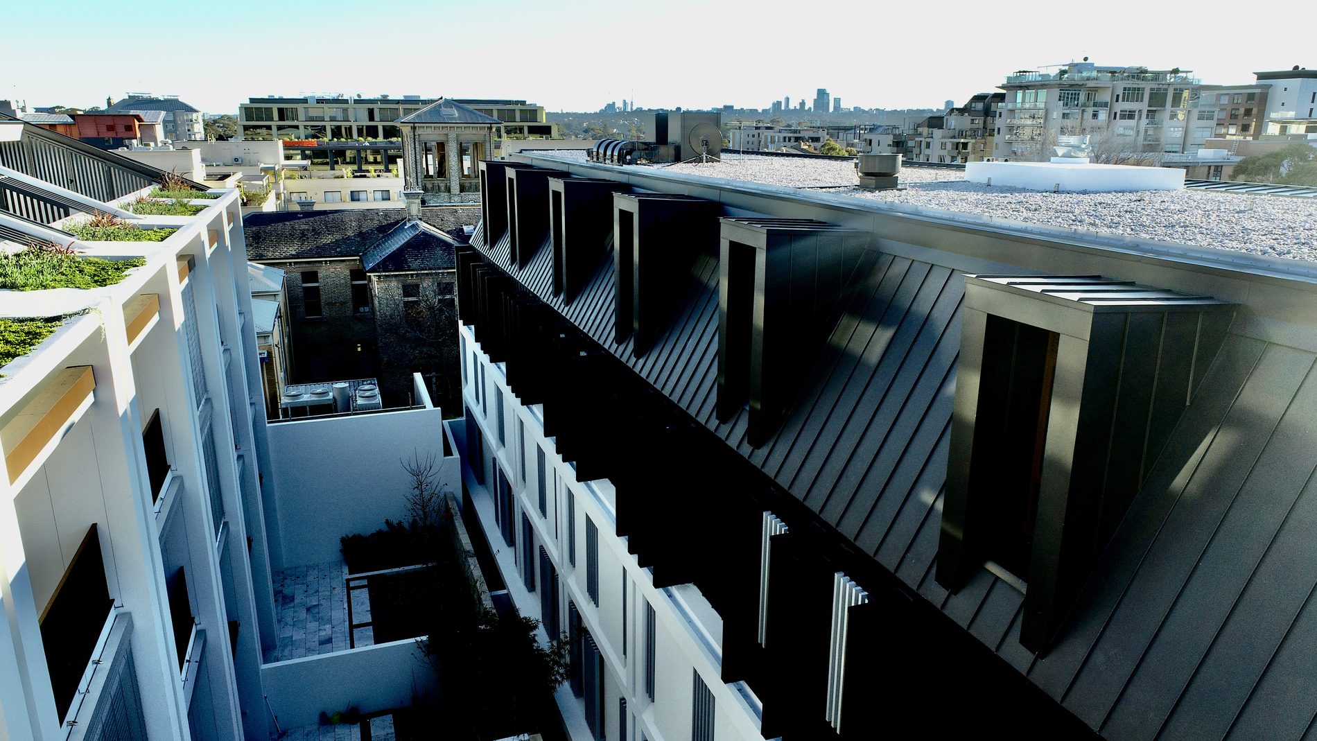New Life, Pyrmont